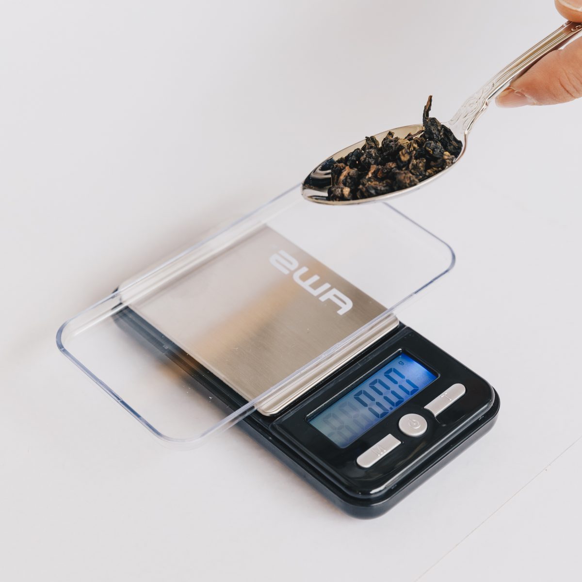 Measuring your Tea: Digital Pocket Scales